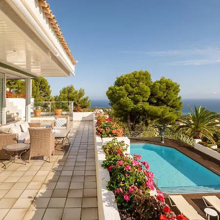 Villa Amalfi *
